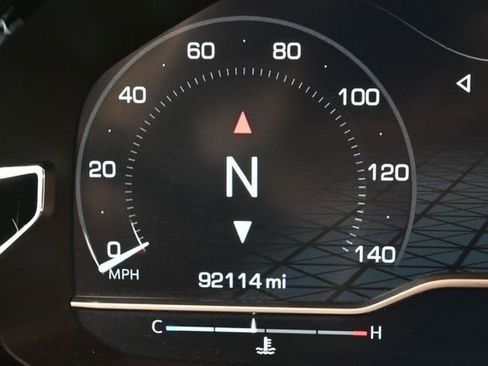 Used 2022 GMC Yukon XL Denali AWD/4WD image 13