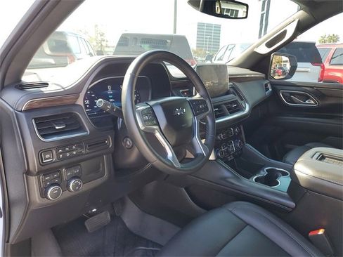 Used 2023 Chevrolet Tahoe Z71 w/ Luxury Package image 17