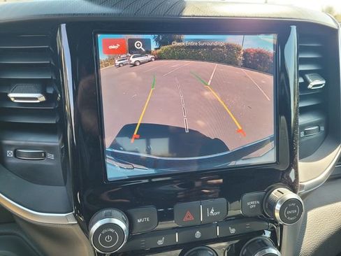 New 2026 RAM 1500 4x4 Crew Cab image 9