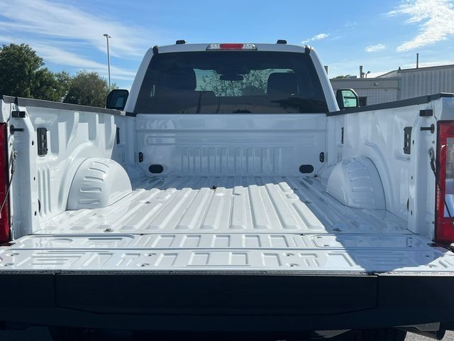 New 2026 Ford F250 XLT w/ FX4 Off-Road Package AWD/4WD image 5