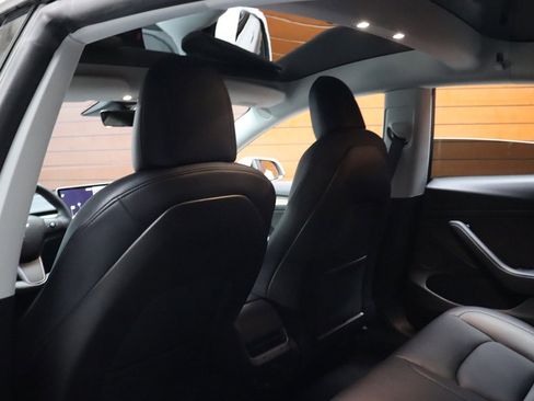 Used 2023 Tesla Model 3 Standard Range image 30