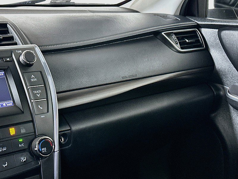 Used 2017 Toyota Camry LE FWD image 21