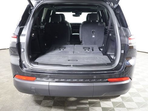 Used 2024 Jeep Grand Cherokee L Altitude image 18