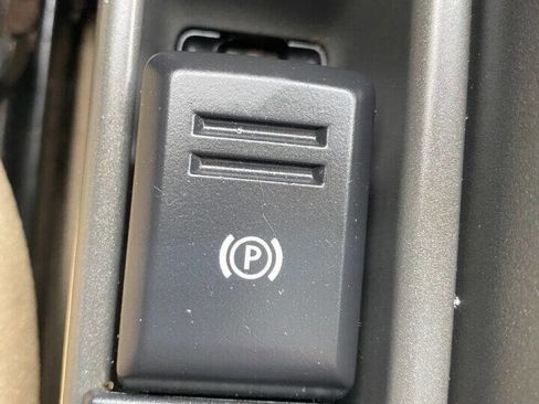 Used 2005 Land Rover LR3 SE image 48