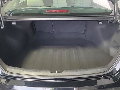 Used 2018 Hyundai Sonata Limited w/ Limited Ultimate Package 03 FWD image 8