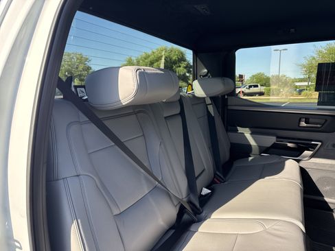 New 2026 Toyota Tundra Limited AWD/4WD image 29