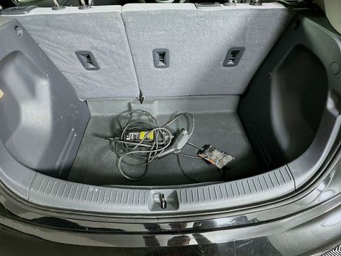 Used 2021 Chevrolet Bolt LT FWD image 27