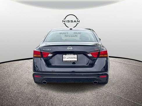 Certified 2025 Nissan Altima 2.5 SR image 6