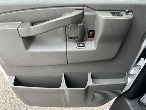 Used 2019 Chevrolet Express 3500 LT w/ LT Preferred Equipment Group image 29