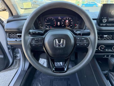 Used 2023 Honda Accord EX image 26
