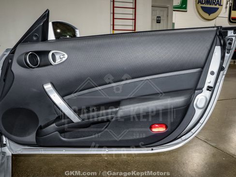 Used 2008 Nissan 350Z Touring image 73