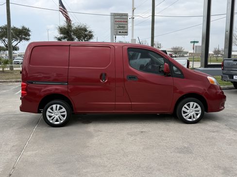 Used 2021 Nissan NV200 SV image 3