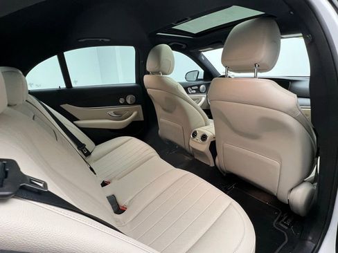 Used 2023 Mercedes-Benz E 350 4MATIC Sedan image 8