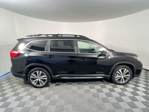 Used 2022 Subaru Ascent Limited AWD/4WD image 2