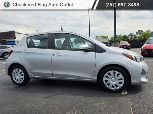 Used 2016 Toyota Yaris L FWD image 10