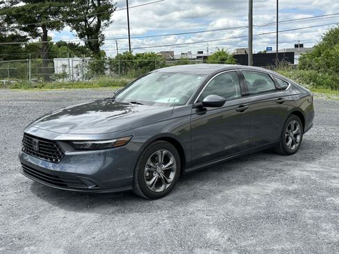 Used 2024 Honda Accord EX image 4