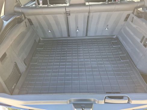 Used 2018 BMW X5 M image 10