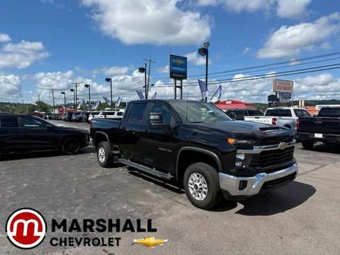 Used 2025 Chevrolet Silverado 2500 LT w/ Convenience Package AWD/4WD image 1