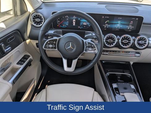Used 2020 Mercedes-Benz GLB 250 image 19