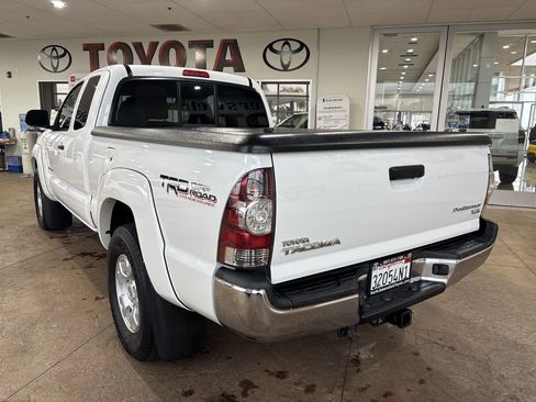 Used 2013 Toyota Tacoma PreRunner image 8