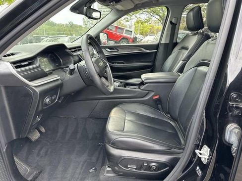 Certified 2022 Jeep Grand Cherokee Limited image 19