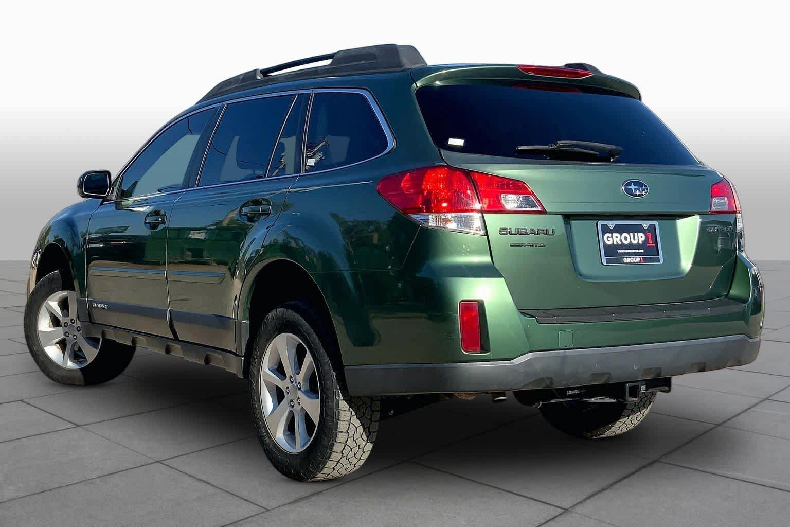 Used 2013 Subaru Outback 2.5i Premium AWD/4WD image 12