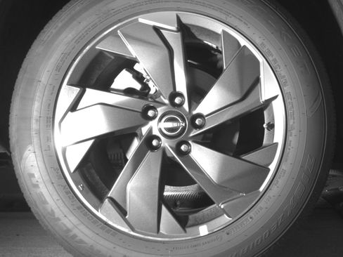 Used 2025 Nissan Rogue SV image 15