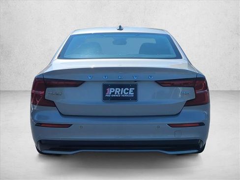 Used 2024 Volvo S60 B5 Core FWD image 7
