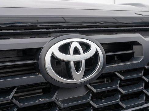 New 2025 Toyota Tacoma TRD Sport image 3