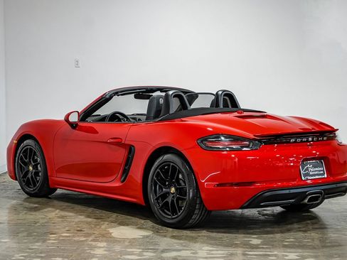 Used 2019 Porsche 718 Boxster image 14