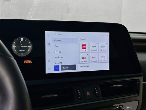 Used 2024 Lexus ES 350 w/ Premium Package FWD image 14