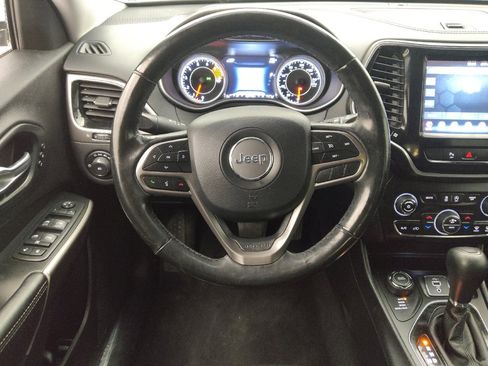 Used 2019 Jeep Cherokee Limited image 22