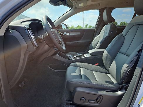 New 2026 Volvo XC40 B5 Plus w/ Protection Package Premier image 11