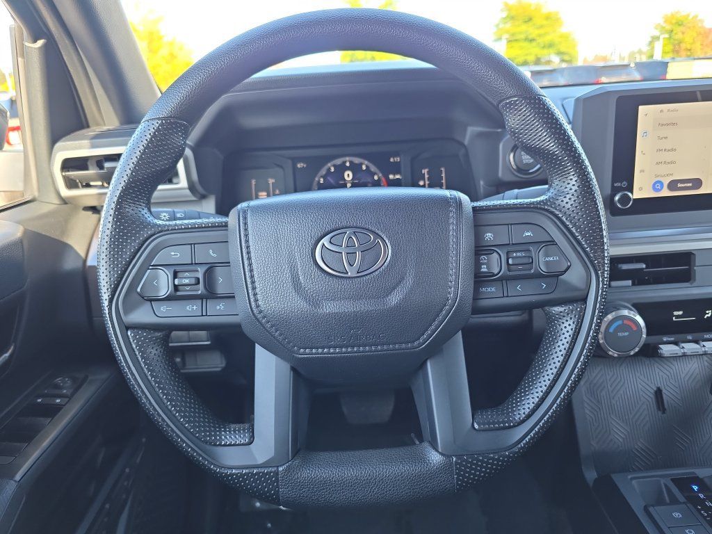 Used 2026 Toyota Tacoma SR5 AWD/4WD image 15