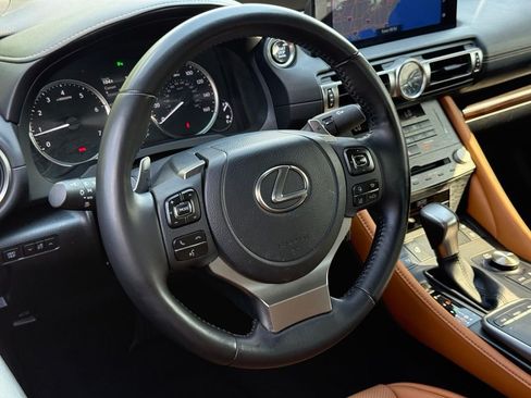 Certified 2023 Lexus RC 350 RWD image 17
