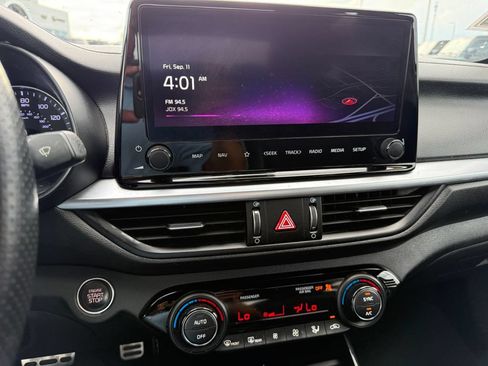 Used 2023 Kia Forte GT-Line FWD image 10