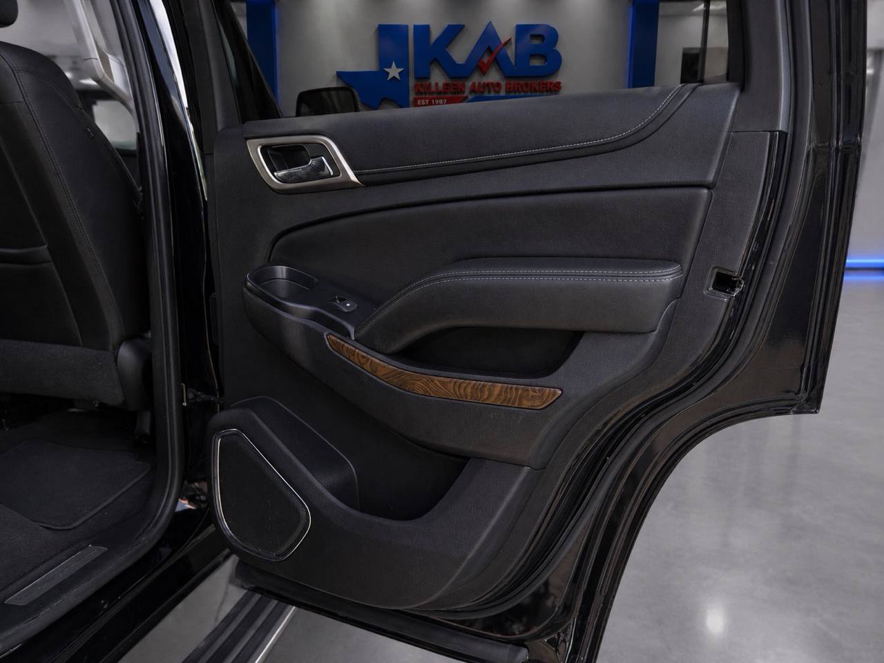 Used 2019 GMC Yukon Denali w/ Denali Ultimate Package AWD/4WD image 28