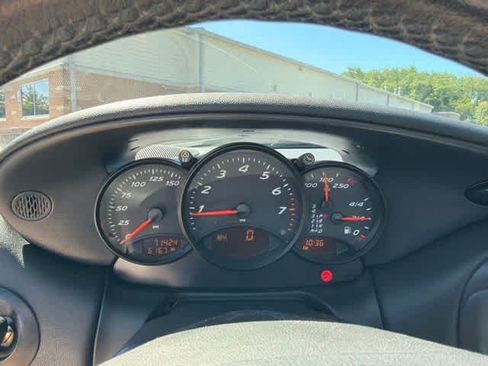 Used 1999 Porsche Boxster RWD image 16
