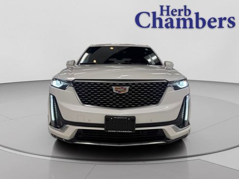Certified 2024 Cadillac XT6 Premium Luxury image 4