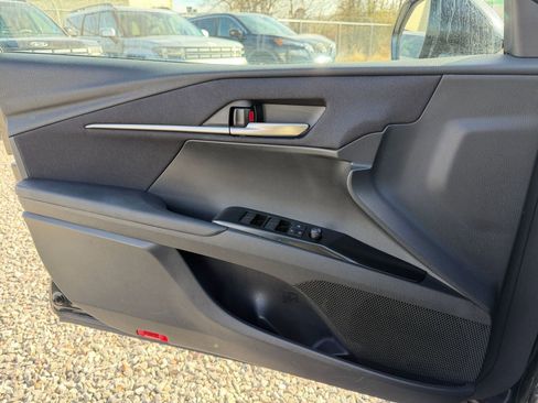 Used 2025 Toyota Camry LE image 20