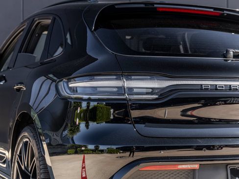 Certified 2025 Porsche Macan GTS AWD/4WD image 14