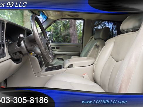 Used 2005 GMC Sierra 2500 SLT w/ Heavy-Duty Power Package AWD/4WD image 2