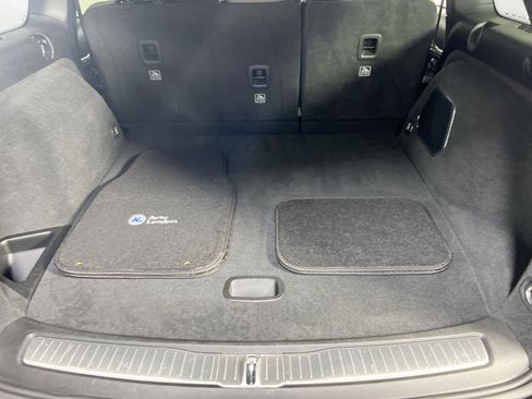 Used 2023 Jeep Grand Cherokee Overland image 27