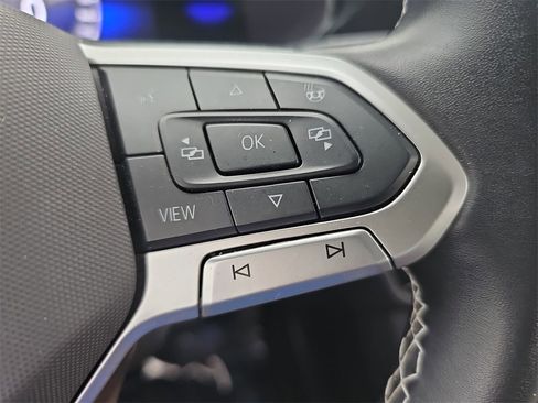 Used 2024 Volkswagen Taos SE image 26