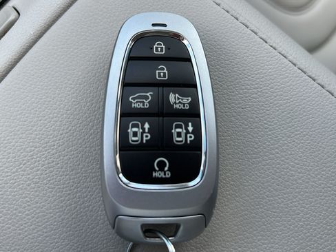 Certified 2024 Hyundai Tucson Limited FWD image 29