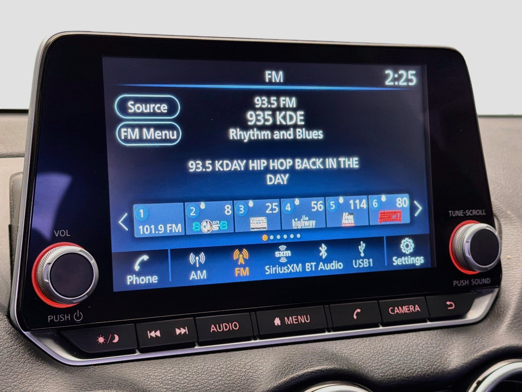 Used 2024 Nissan Sentra SR FWD image 9