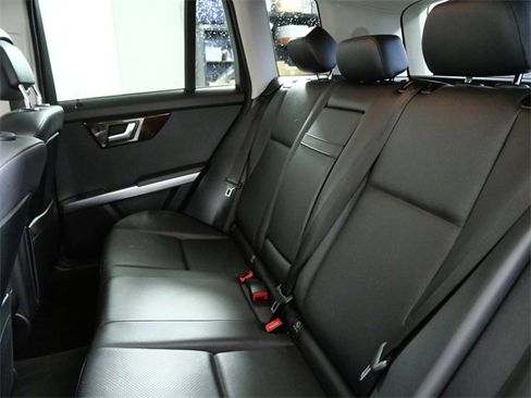 Used 2015 Mercedes-Benz GLK 350 4MATIC image 14