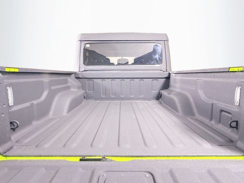 Used 2021 Jeep Gladiator Sport AWD/4WD image 35