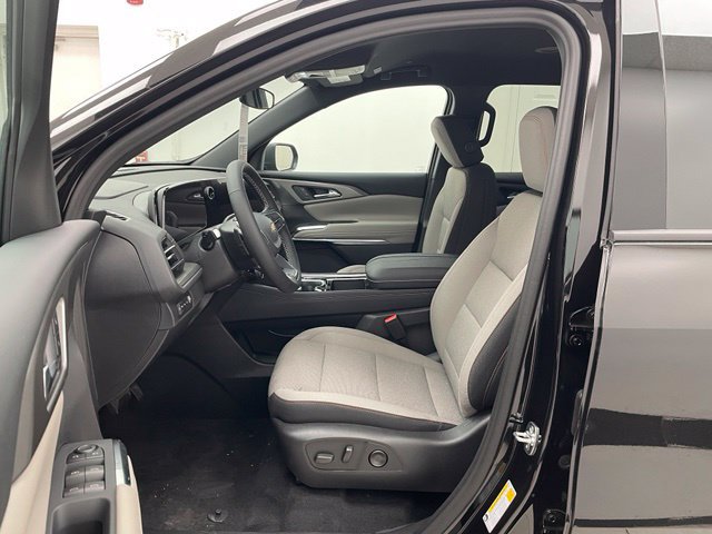 New 2027 Chevrolet Traverse LT AWD/4WD image 13