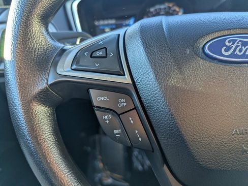 Used 2020 Ford Fusion SE image 25